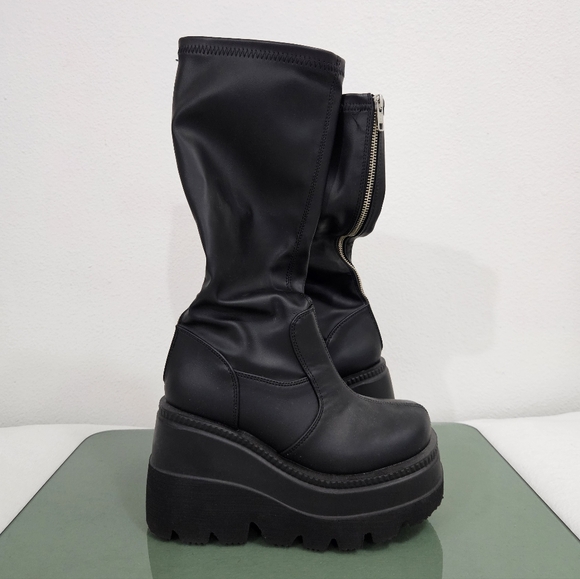 Demonia Shaker-65 Black Str Vegan Leather Platform Knee High Boots Size 7 - Picture 5 of 12